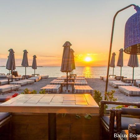 Glyfada Seabreeze Apartment Athen Exterior foto
